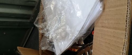 邮寄的是药材收到的是办公用具 快递公司串货消费者闹心