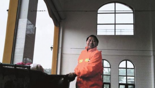徐席林：垃圾没清完 流血也不溜岗