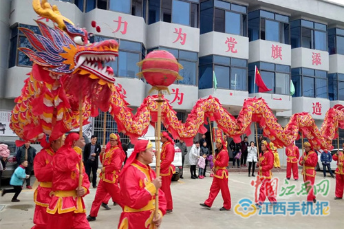 龙灯庆盛世