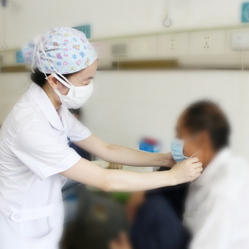 牵 挂  ——记九江市三医院结核科护士方明凤