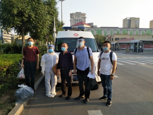 热泪盈眶！因疫情滞留在外百余天，九江男子终于回家