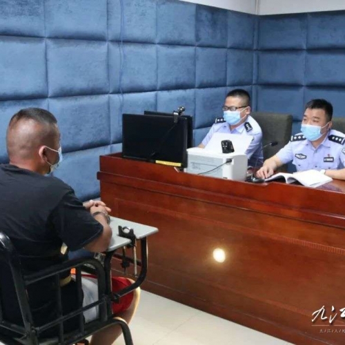 “九江交警”躺枪！一男子分饰两角，诈骗同学5万余元！