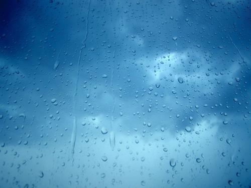 24小时九江市平均降水100.5毫米，明天仍有暴雨