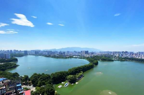 高温“烧”出九江蓝