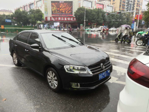 九江“违法王”落网！累计违章144条记375分！